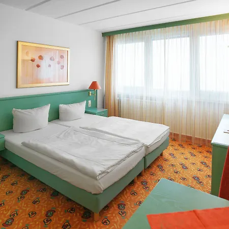 Ifa & 3* Schoeneck (Saxony)